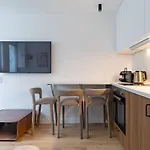 Charming 4 Stars Near Montmartre & Metro 파리