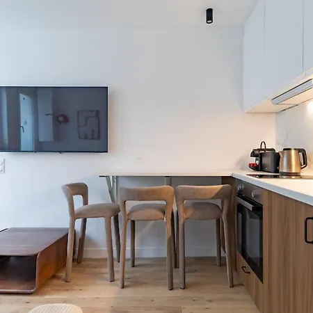Charming 4 Stars Near Montmartre & Metro Paris