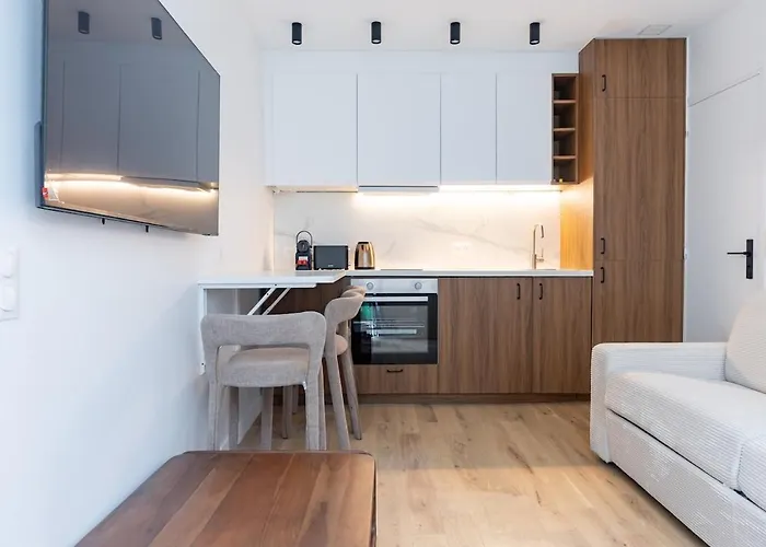 Charming 4 Stars Near Montmartre & Metro * Paris