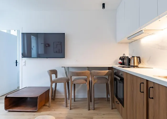 Charming 4 Stars Near Montmartre & Metro Paris